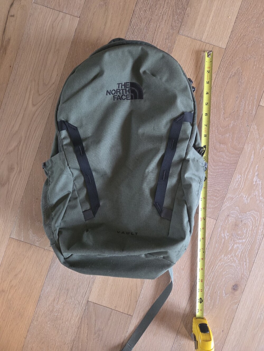 THE NORTH FACE | Vault Backpack, Green And Black
